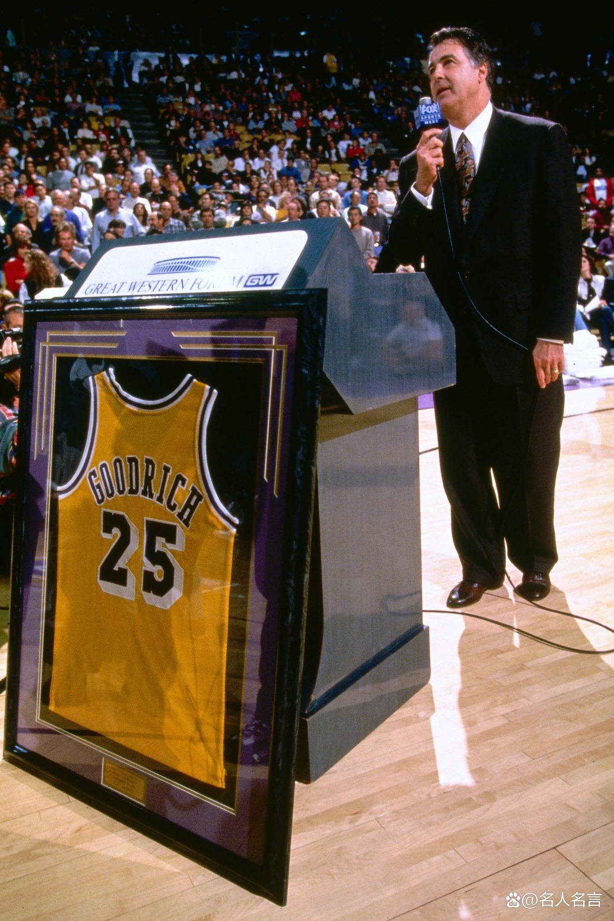 开云体育下载-洛杉矶湖人今晨迎来里程碑集结日纽约尼克斯备战法甲，现场解说直呼：C罗赛事官方发布惊艳表现新规的简单介绍